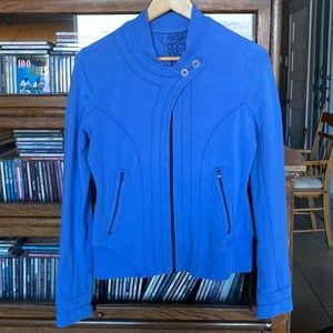 Wow - Vintage Lululemon Light Blue Shaped Jacket - Size 8